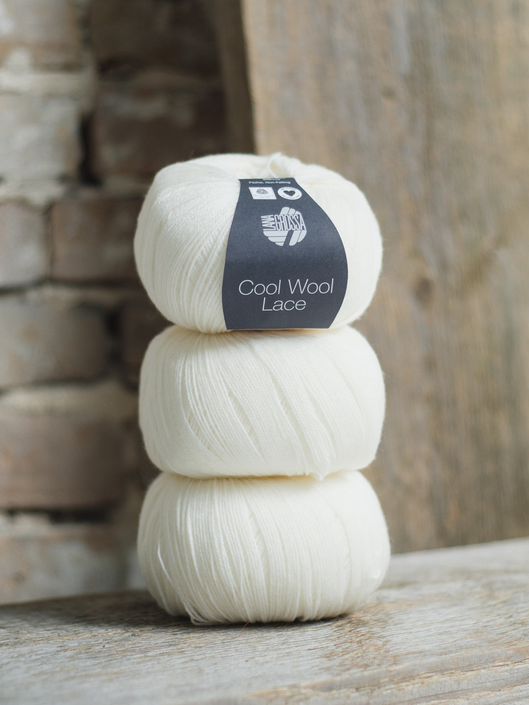 Cool Wool Lace 014 Gebroken wit